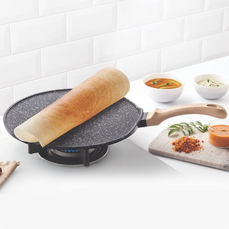 Borosil Vajra Die-Cast Non-Stick Aluminium Flat Tawa, for Rotis & Parathas, Black with Wood-Finish Handles, 300 mm Wide, 5 mm Thick