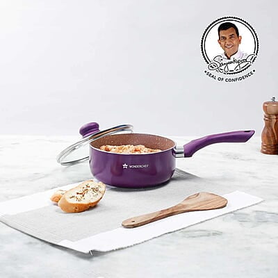 Wonderchef Royal Velvet 18cm Sauce pan with Glass Lid  3 mm thick  2 litres