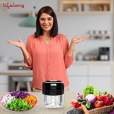 Lifelong USB Rechargeable Wireless Electric Chopper with Stainless Steel Blades 250 ML (Black) 30 Watts Lifelong USB Rechargeable Wireless Electric Chopper with Stainless Steel Blades 250 ML (Black) 30 Watts