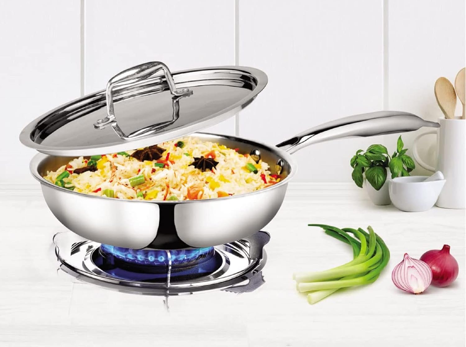 Signora Ware Fry Pan With Lid 850 ML (18 CM) Signora Ware Fry Pan With Lid 850 ML (18 CM)