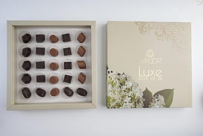 SMOOR Luxe Treat Gift Pack Chocolate Truffles Gift Box Special Occasions Box of 25 (300g) SMOOR Luxe Treat Gift Pack Chocolate Truffles Gift Box Special Occasions Box of 25 (300g)