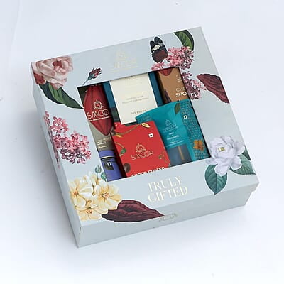 SMOOR Assorted Delights Premium Chocolates Gift Box Special Occasions 3700gm SMOOR Assorted Delights Premium Chocolates Gift Box Special Occasions 3700gm