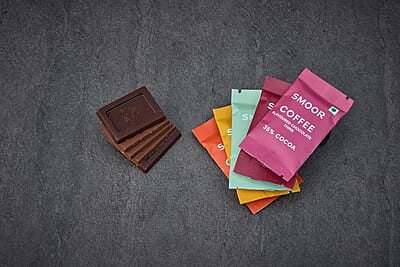 SMOOR Assorted Chocolate Thins Gift Box Premium Chocolate Gift Box Special Occasions Box of 20 (90g) SMOOR Assorted Chocolate Thins Gift Box Premium Chocolate Gift Box Special Occasions Box of 20 (90g)
