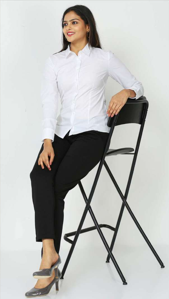 VANHEUSEN WOMENS SHIRT CVC BLUE & WHITE VANHEUSEN WOMENS SHIRT CVC BLUE & WHITE